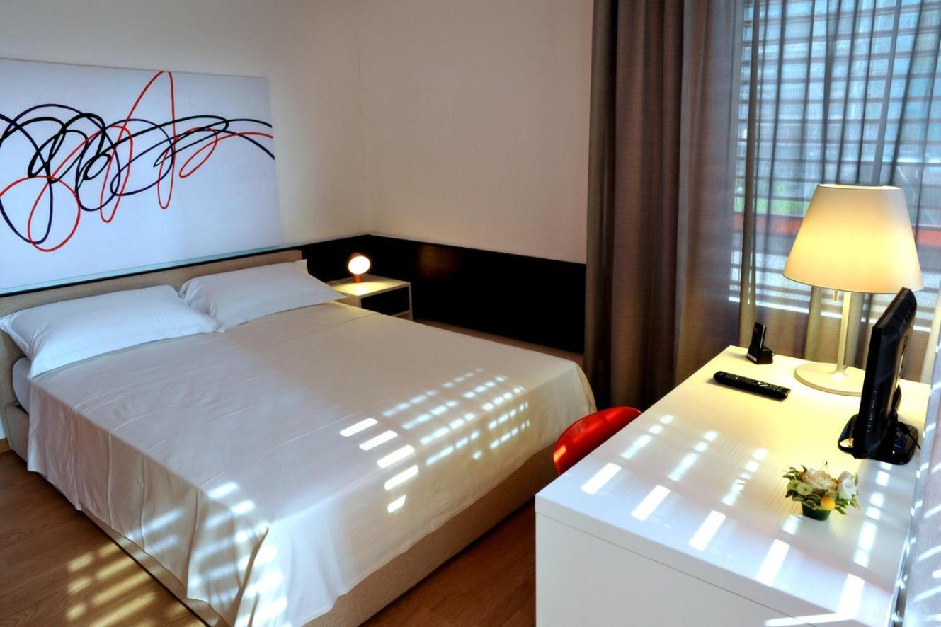 Hotel Garni Centro Chiasso Kamer foto