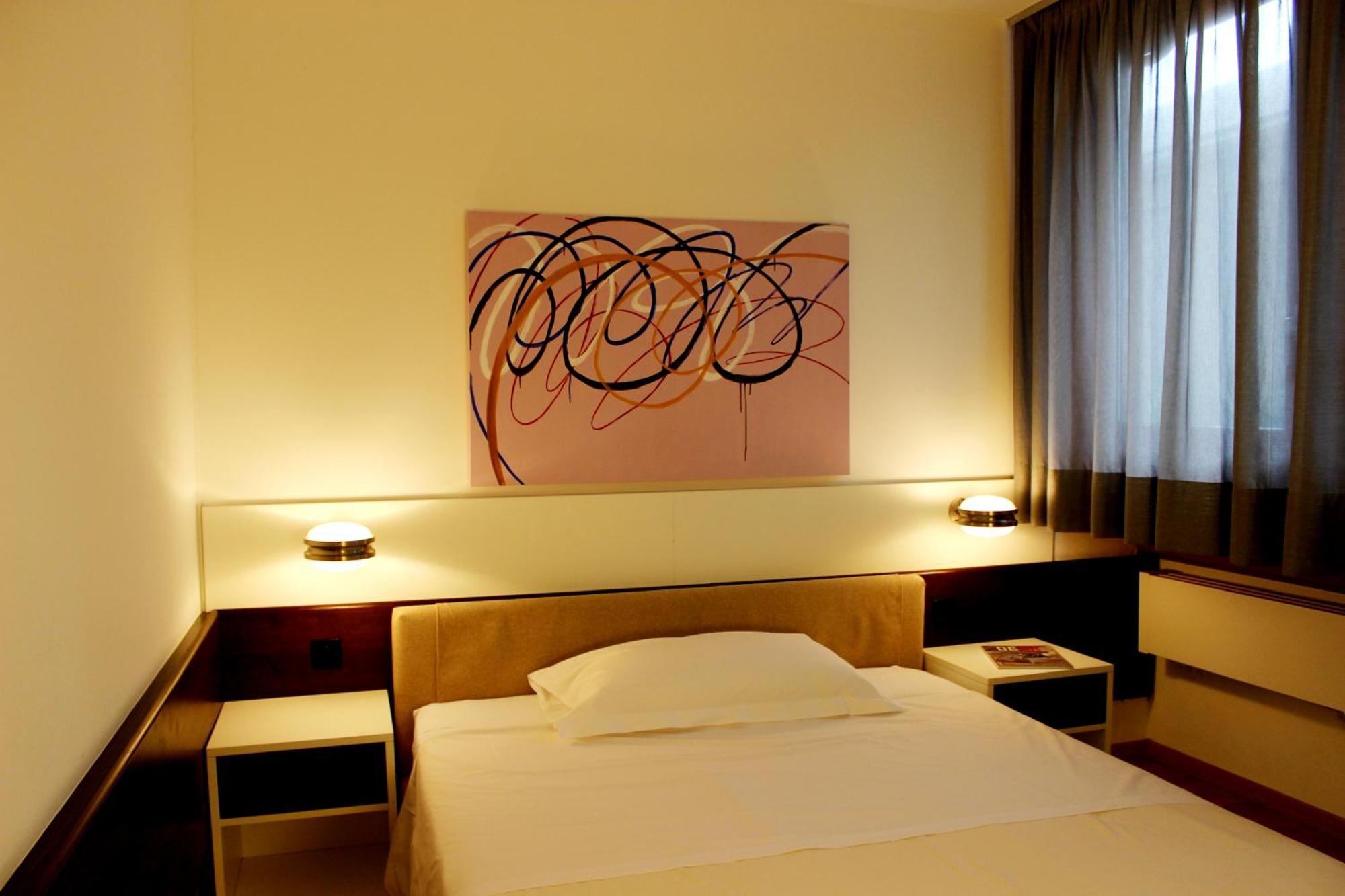 Hotel Garni Centro Chiasso Buitenkant foto